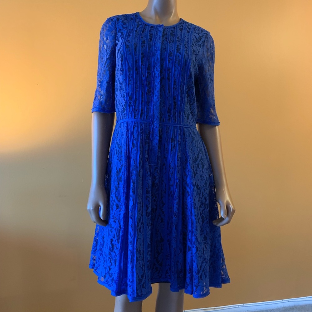 BCBGMAXAZRIA Blue lace dress
